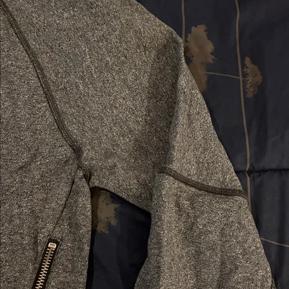 EUC Lululemon Om & Roam Pullover Heathered Speckled Black / Black - size 2 - Picture 8 of 16